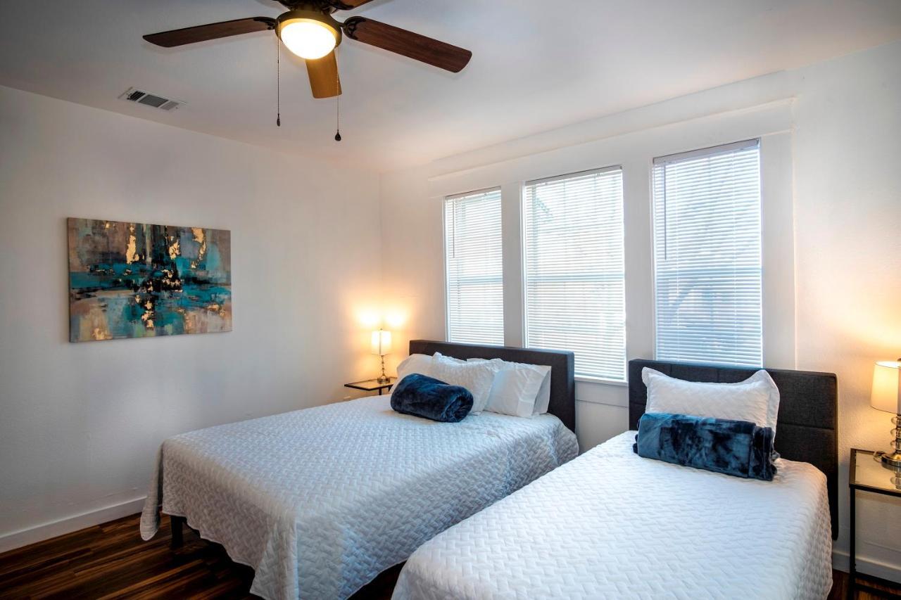 Downtown View Cozy 2Br1Ba Home Sleeps 8 San Antonio Exterior photo