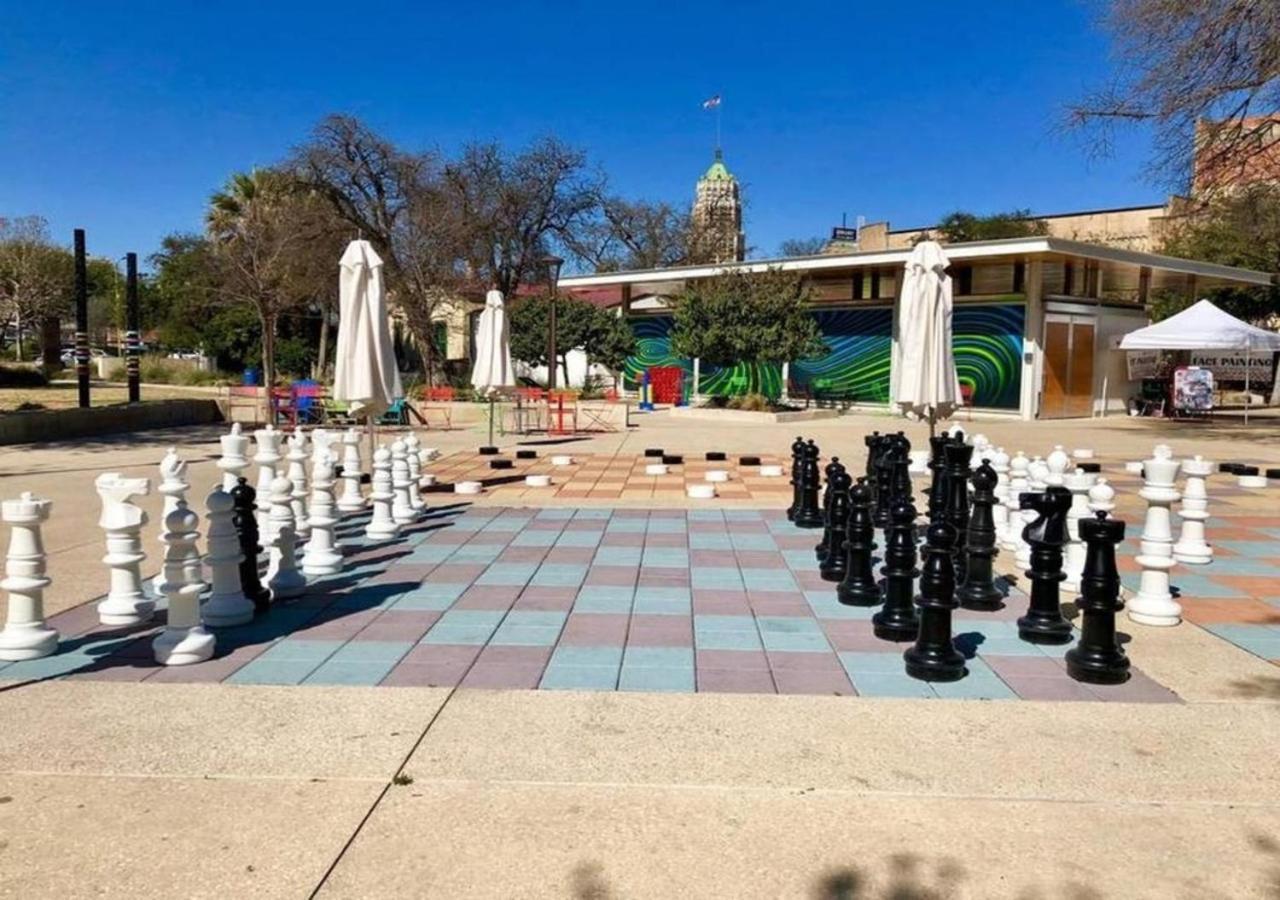 Downtown View Cozy 2Br1Ba Home Sleeps 8 San Antonio Exterior photo